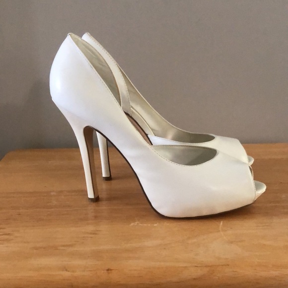 Women’s platform heels - Picture 3 of 8